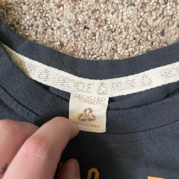 Graphic Cropped Tee - Picture 2 of 2